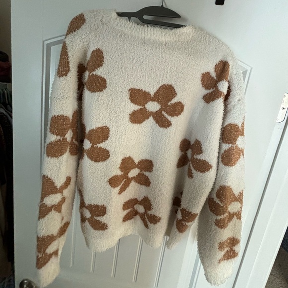 Sweater - Picture 2 of 3